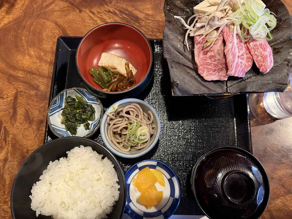 Photo captured at 2025-12-16T11:51:28.